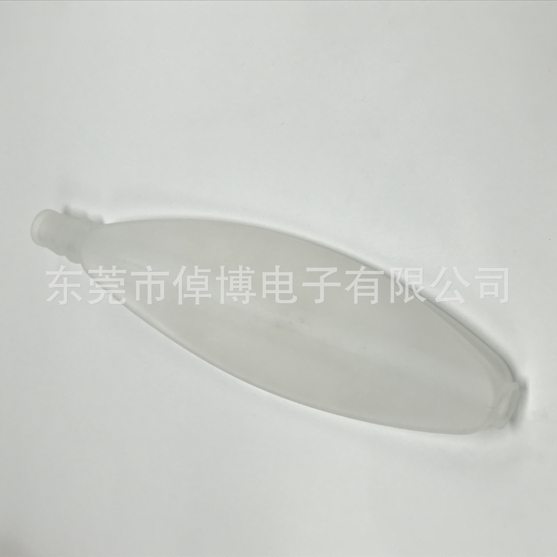 硅胶热水袋 耐高温隔热硅橡胶暖水袋保温袋 无异味便携注水暖手袋