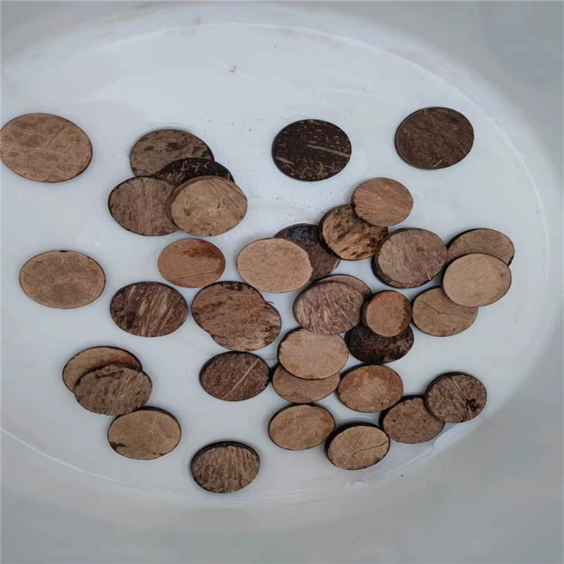 Аквариумный декор (Yanye) из смолы — кораллы и водные растения, вид корней, разные размеры и цвета