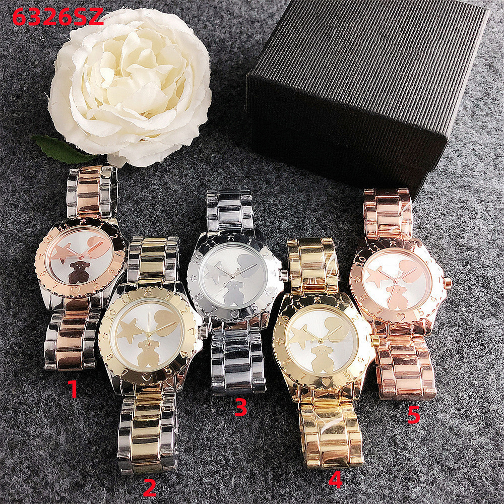 Dames horloge met peach beer motief en elegant design_voghion.com