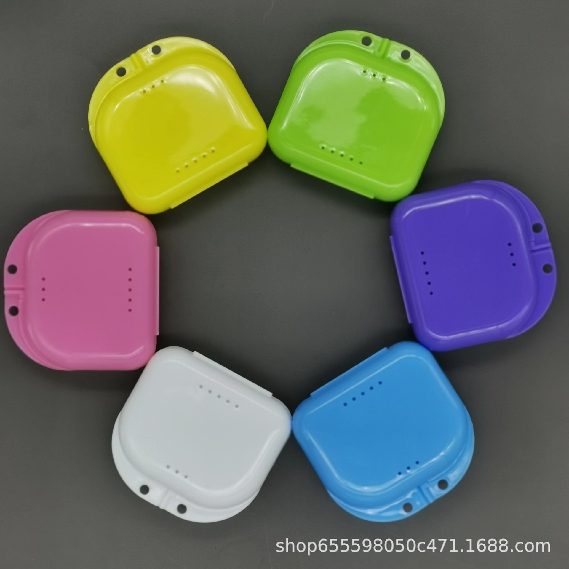 Dental materials Dental braces Denture box Denture box Orthodontic retainer box Placement box