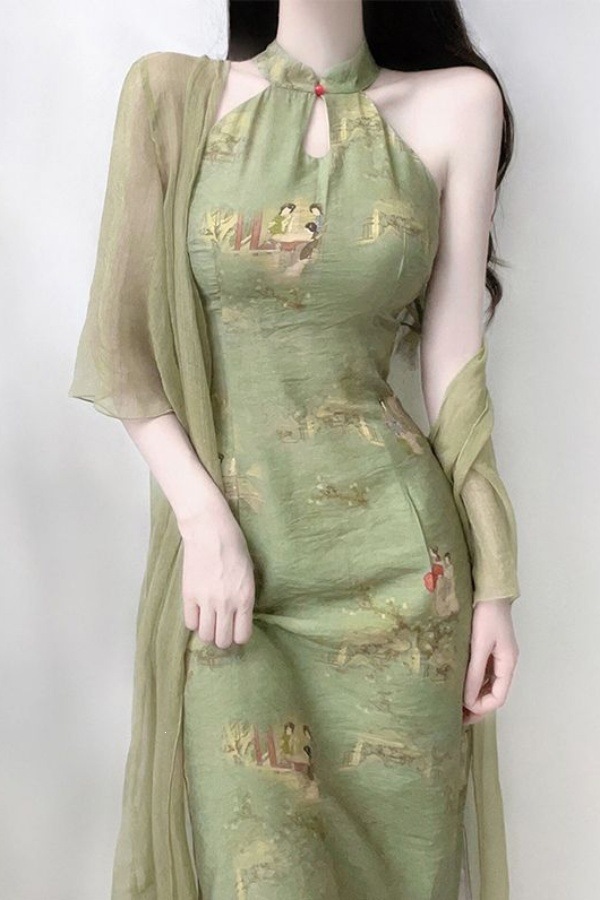 新中式女装古风改良旗袍年轻款少女高端气质绿色挂脖连衣裙子夏季