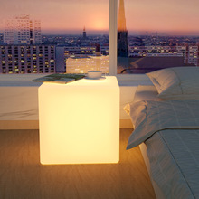 网红客厅卧室方块落地灯ins风创意床头柜台灯沙发一体充电氛围灯