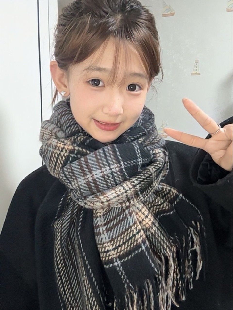 Nuova piccola sciarpa scozzese coreana fresca 2025 per tenersi al caldo in inverno, sciarpa universitaria carina e spessa, versatile per studenti_voghion.com