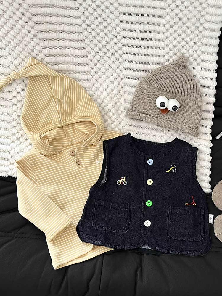 Otoño bebé masculino y femenino chaleco de vaquero neutro coreano plegable vestido de ropa de bebé chaleco de moda