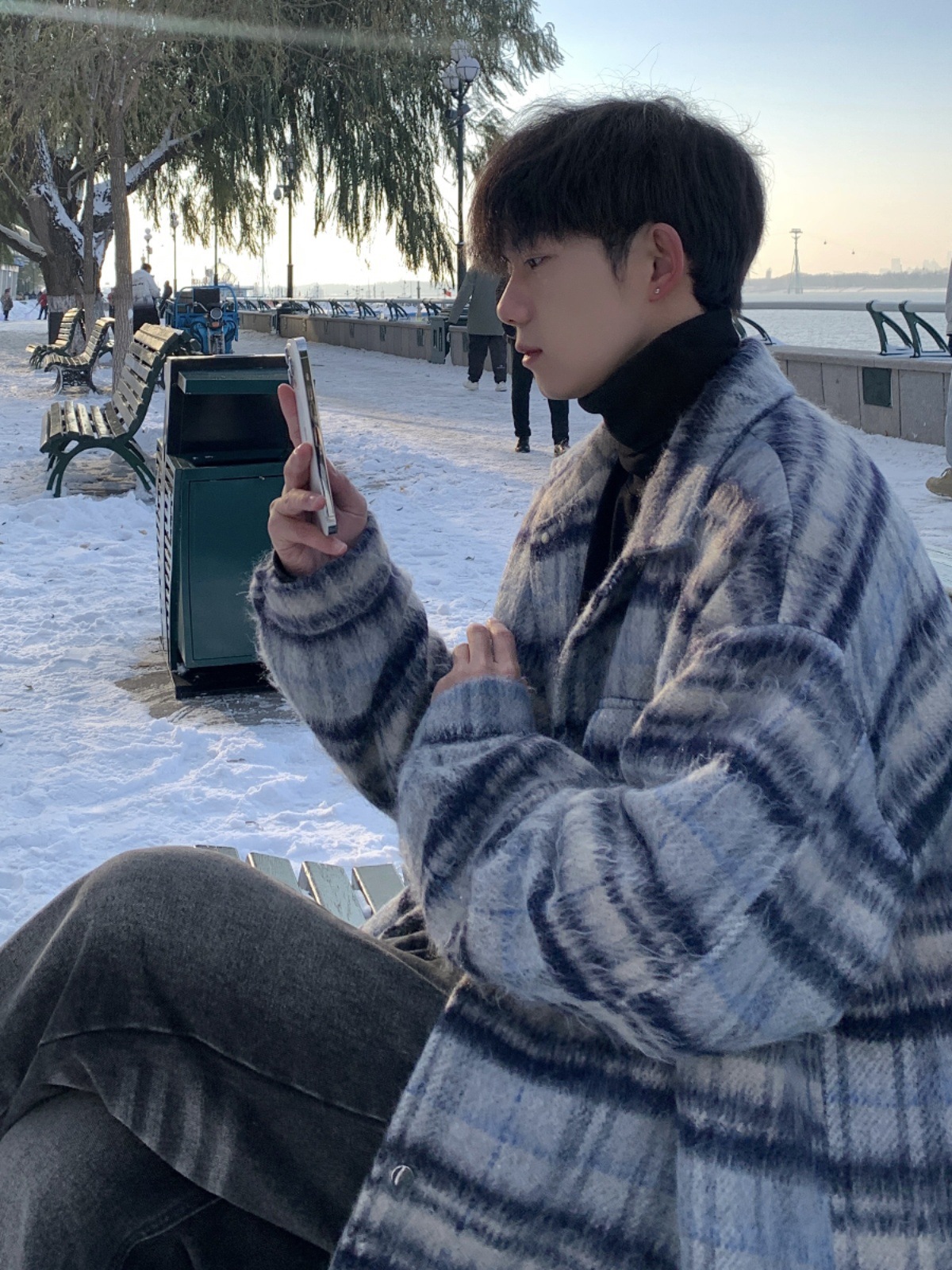 Men's Chanel-style plaid wool coat, autumn and winter, Japanese retro lapel wool overcoat, Korean style trendy trench coat jacket.