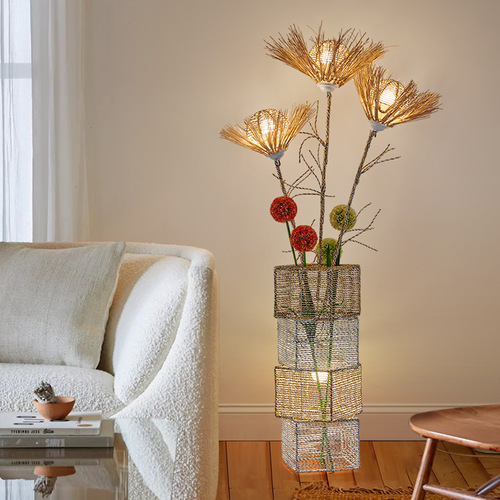 Woven rattan floor lamp creative Chinese-style boutique inn Zen-style tea room living room lamp bedroom bedside lamp woven Japanese-style floor lamp