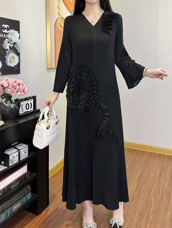 三宅欧美新款设计感立体印花褶皱连衣裙洋气时尚新款女装连衣裙|undefined