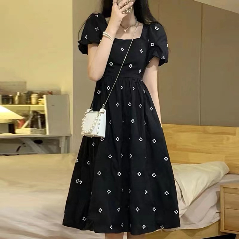 2025 new French sweet square collar black floral dress women's summer waist slim dress wholesale