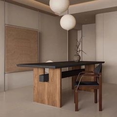 中古風の実木の食卓は現代的でシンプルなデスクです。