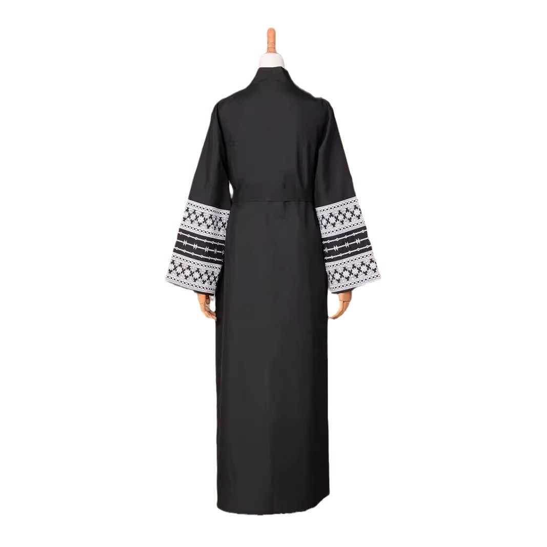 YLL02 Cross-border 2024 Abaya Middle Eastern Muslim Fashion Elegant Cardigan Embroidered Dress Women's Robe_ecoleips.com