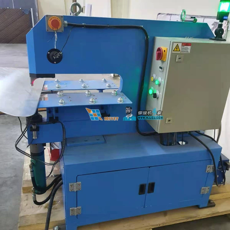 Сервопривода само-пирсинг клепки машина для тонкой пластины стальной пластины и алюминиевой плиты SPR клепки машины мульти-параметра установки и простота в эксплуатации