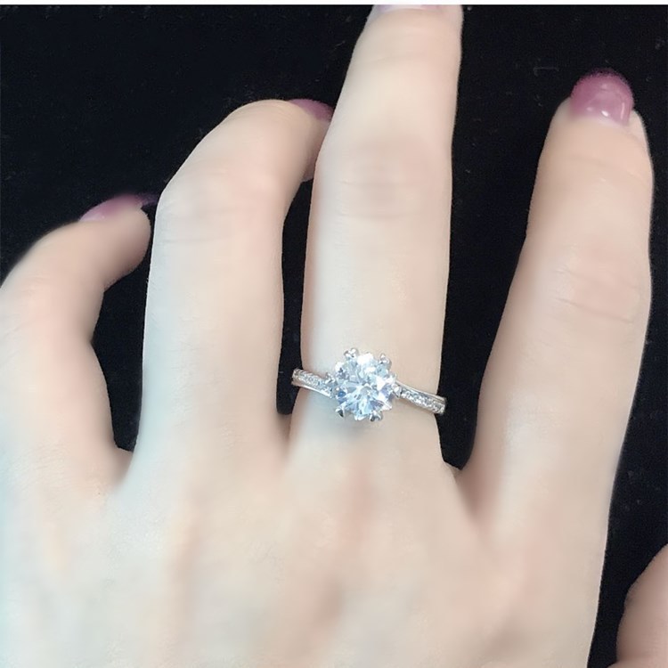 20851960211_228568531