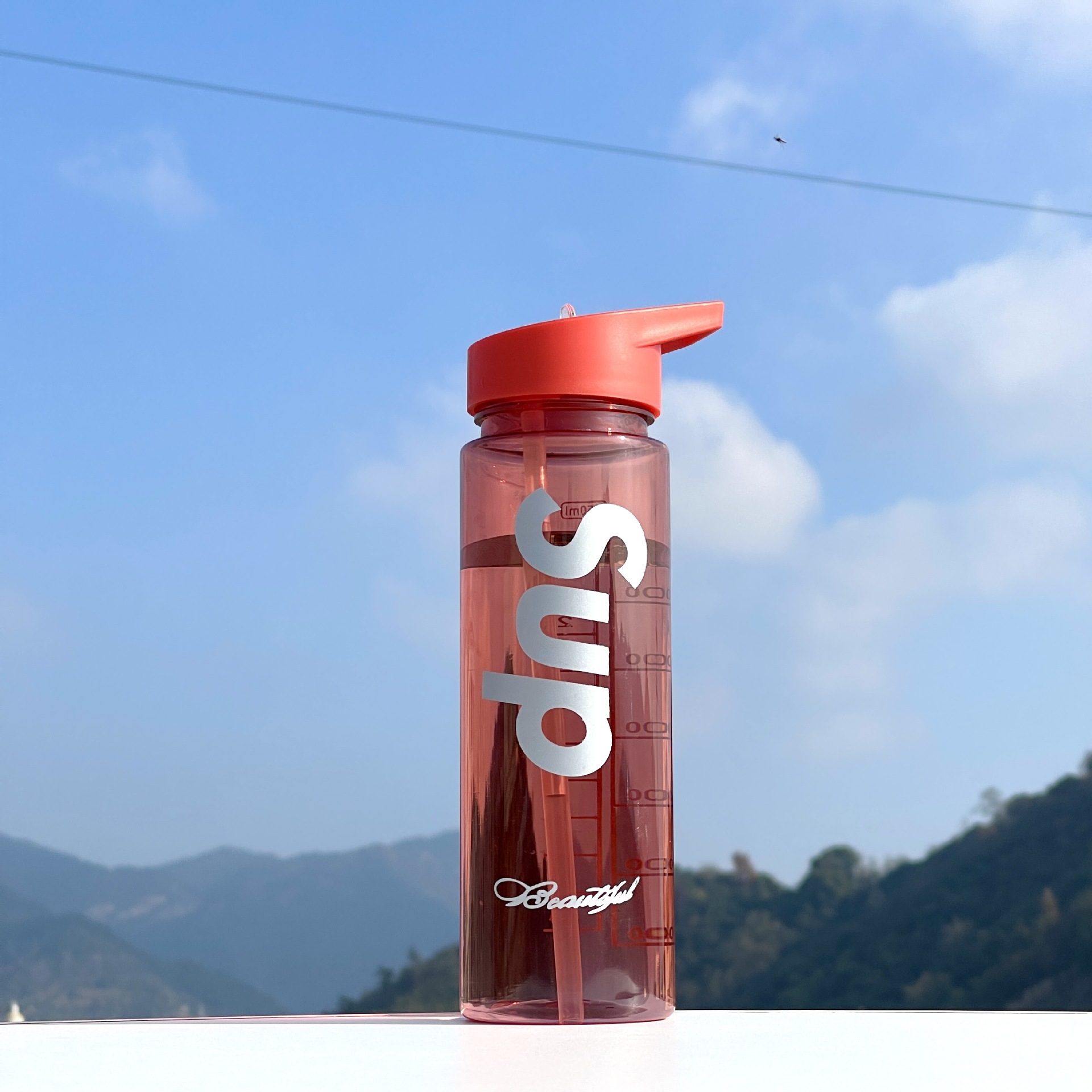 Taza de paja Kapi Barakatong con cierre Taza de mano Taza de plástico para deportes y fitness Taza de agua espacial para hombres y mujeres