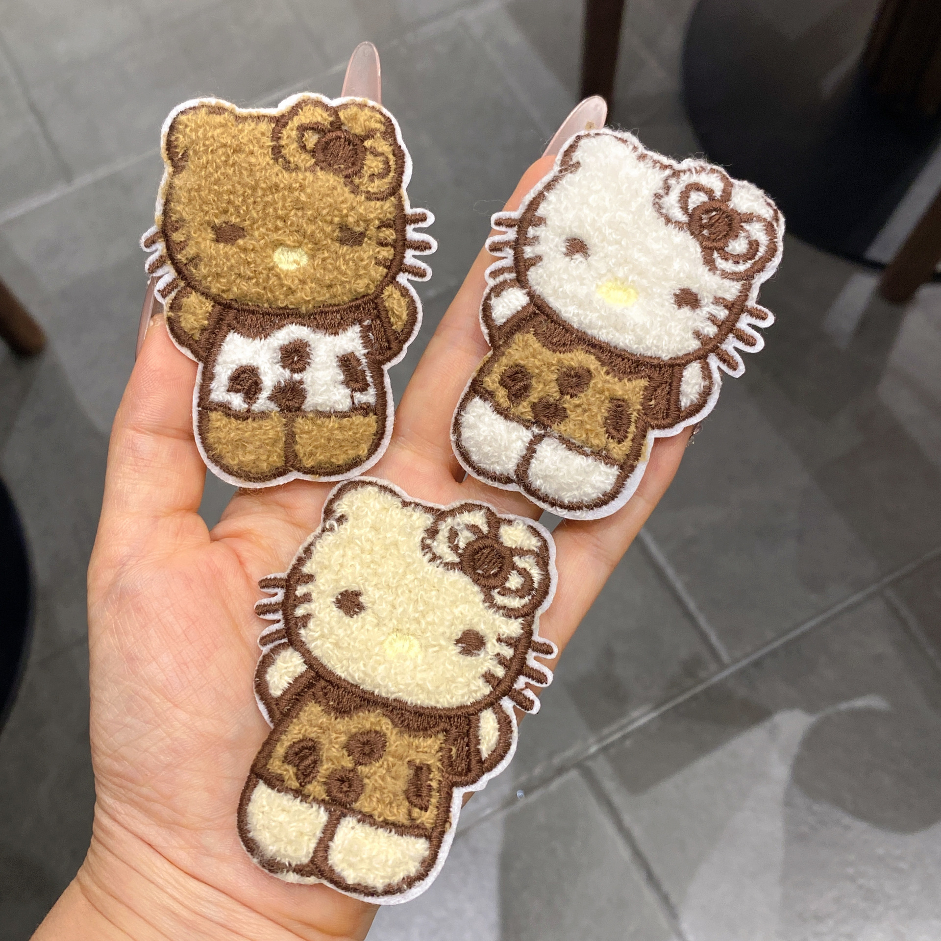 Autumn and winter retro leopard print embroidered kitty cat bangs sticker, children's hair patch magic sticker, cute hair accessory