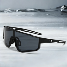 新款运动骑行眼镜户外防风沙太阳镜欧美跨境连体镜片墨镜批发