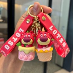 サンリオいちご熊のキーホルダー甘いものブーブー熊のキーホルダー自動車バッグ人形ストラップカップルプレゼント