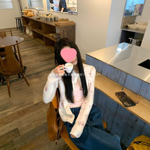 �n���¿���ļ�С���黨ᘿ��_��Ů�̿��L�����±���ë�°�ɫ