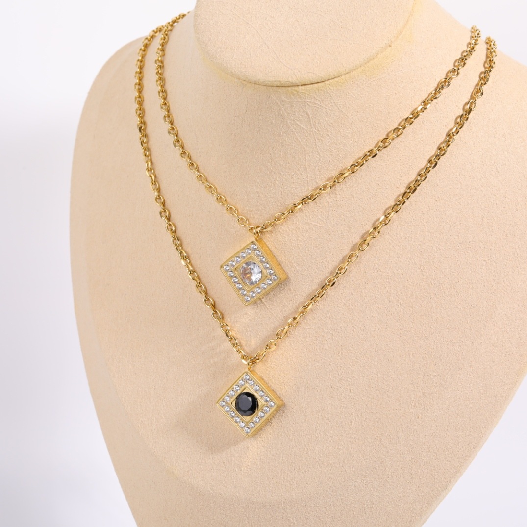 Fashion Geometric Titanium Steel Necklace Metal Inlay Rhinestone Stainless Steel Necklaces