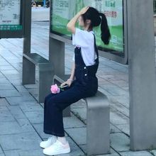 秋季韩版复古宽松减龄牛仔背带裤女显瘦高腰直筒阔腿吊带连体长裤
