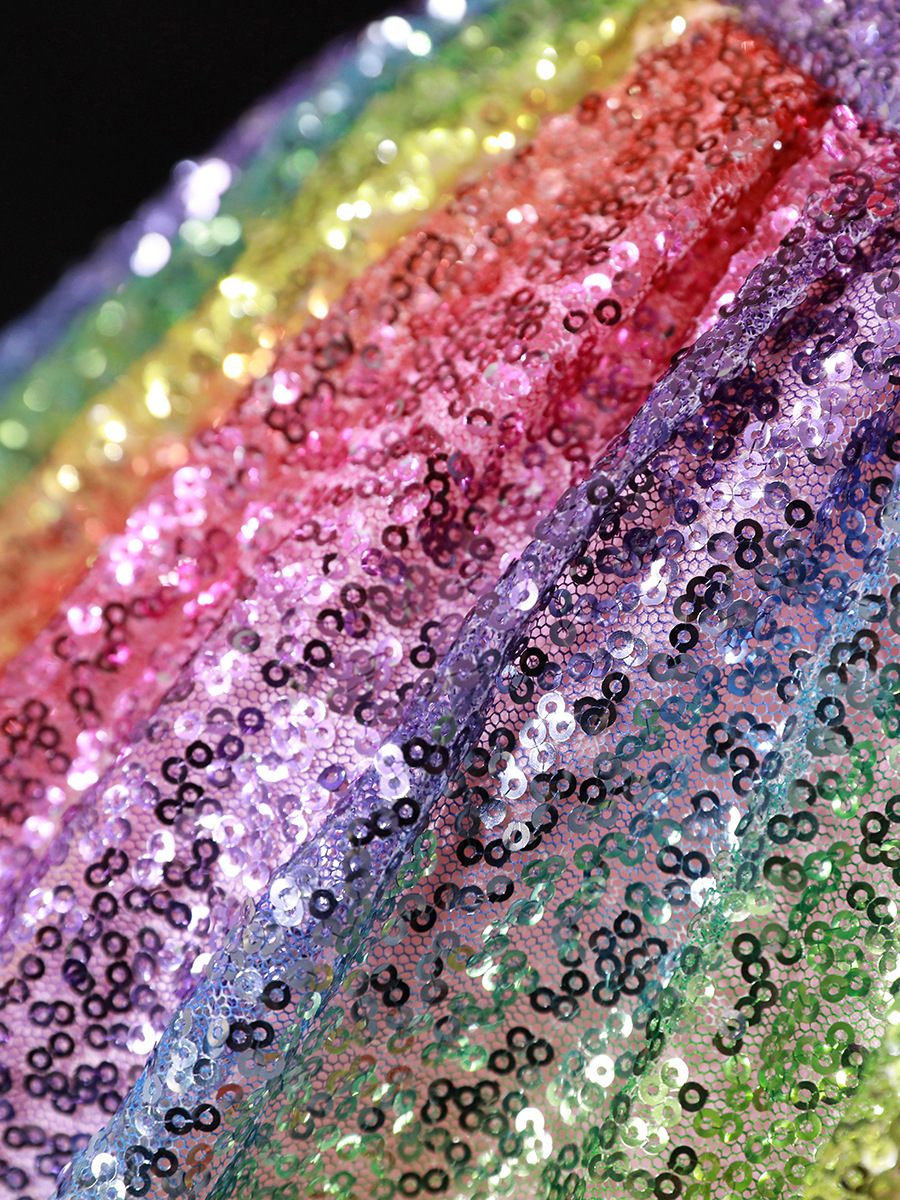 Damenbekleidung Braut verträumtes buntes Paillettenball-Performance-Kostüm mit einer Schulter Hochzeitskleid_voghion.com