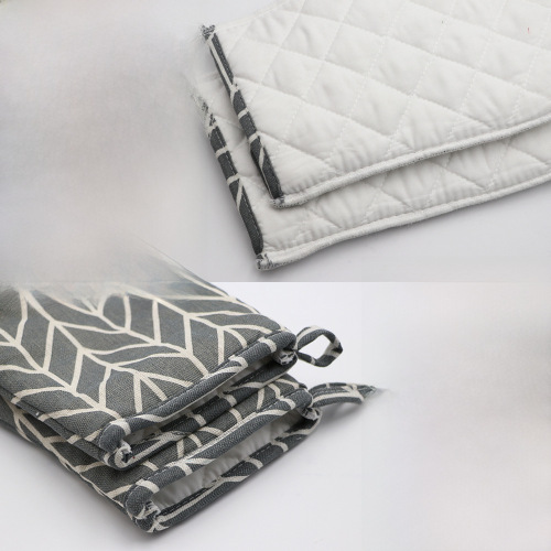 Simple and Minimalist Cotton Linen Microwave Oven Gloves, Thick and High-Temperature Resistant Oven Gloves for Home Baking, Factory Wholesale