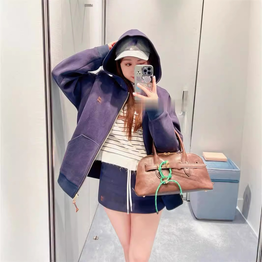 24 이른 가을 새로운 NANYOU 공장 MIU 간단한 올 매치 느슨한 지퍼 후드 자켓 미니 오버 스커트 세트