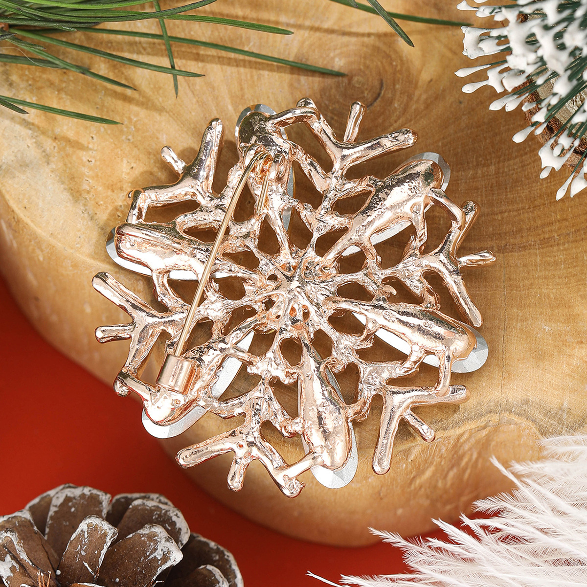 25g Weight Rhinestones Inlay Material Brooches Classification Banquet Occasion Alloy Material Snowflake Pattern All Seasons Season Women's Gender Inlay Design Elegant Style Elegant Pin Snowflake Alloy Inlay Rhinestones Women's Brooches 5