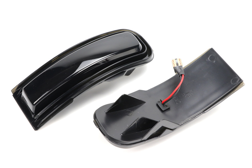 Suitable for Jeep 15-22 Renegade Led Rearview Mirror Yellow Light Sequential Turn Signal Indicator Light