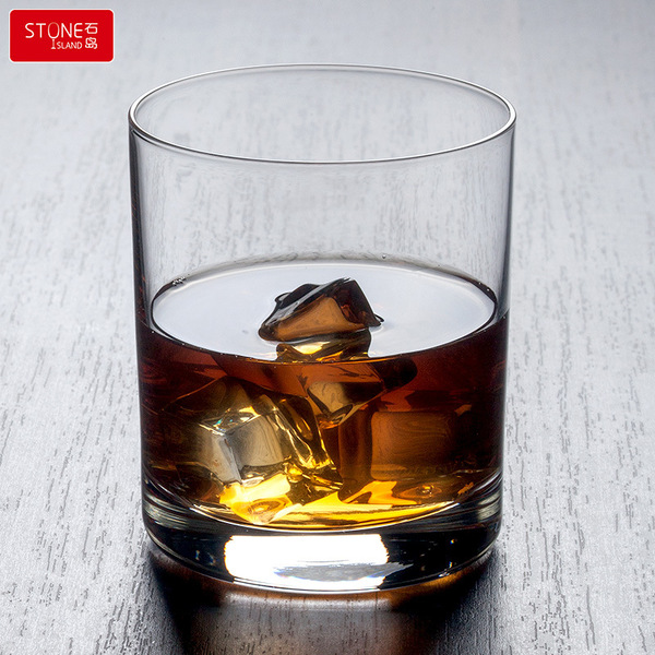crystal wineglass for whiskey