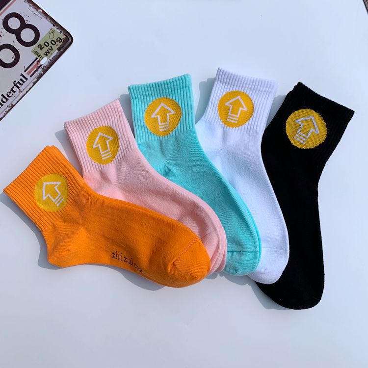 2025d Unisex Short Tube Trendy Ins Internet Celebrity College Style Street Personality Sports Skateboard Cotton Socks_voghion.com