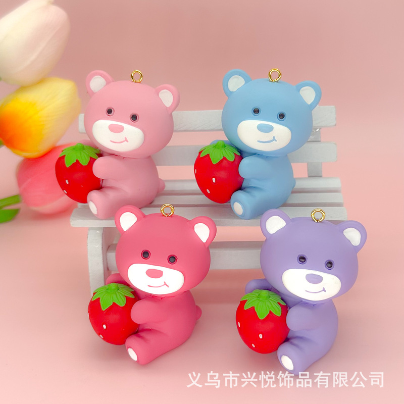 New Resin Cartoon Fun Strawberry Bear Keychain Female Cute Trendyy Car Exquisite Couple School Bag Pendant
