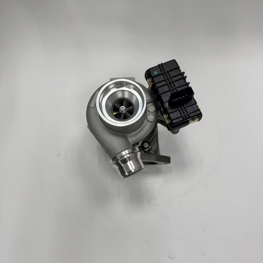Tf035 49335-01960 G4D3-6K682-Aj Lr083483 Is Suitable for Land Rover 2.0 Supercharger