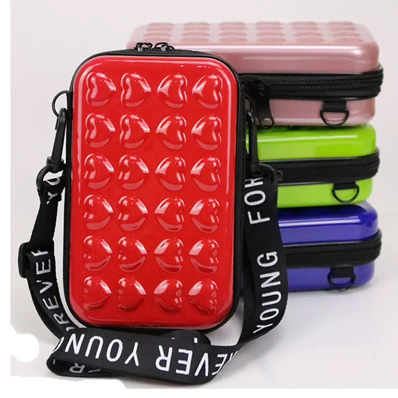 跨境7寸手提PC硬壳化妆包高颜值小爱心型迷女时尚旅行手机单肩包