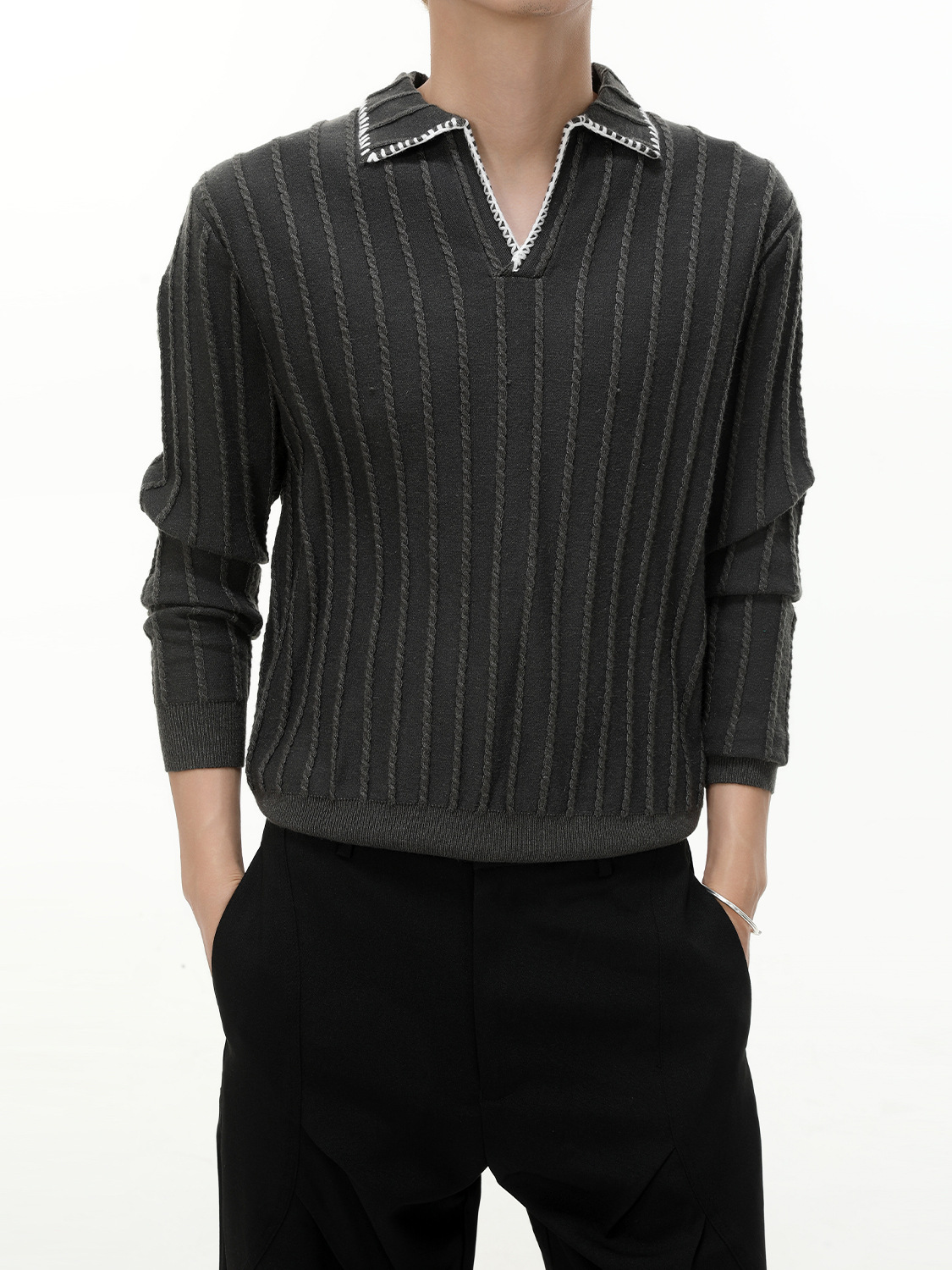 MTLCLOTHES Hombres| Texturas viejas franjas de estilo de dinero, diseño de contraste de color, collar, camiseta de punto casual, moda