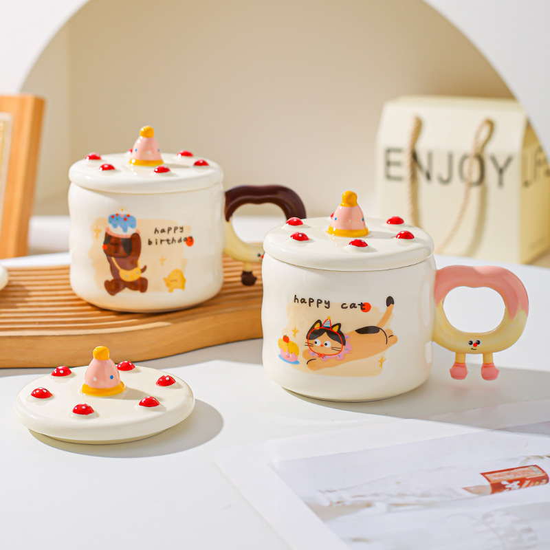 Creativo encantador de dibujos animados taza de pastel de cumpleaños taza de cerámica taza de regalo taza de café casera taza de agua taza de pareja