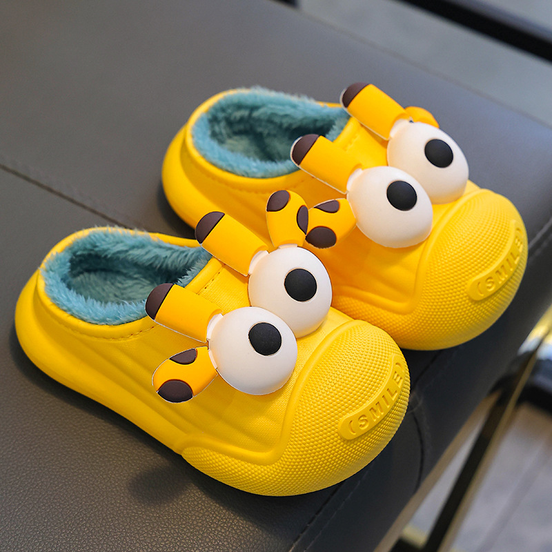 Zapatillas de algodón para niños de invierno para niños, niñas y niñas, calentamiento de terciero impermeable, lindas zapatillas de algodón para niños pequeños y medianos, antideslizantes para bebés caseros.