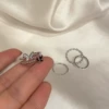 Butterfly ring single