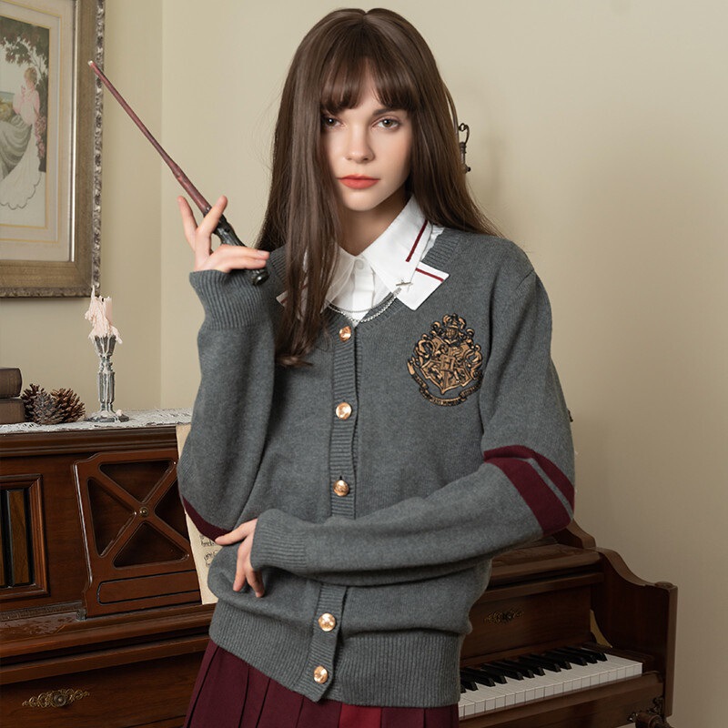 Academy-style knit sweater, Harry Potter co-branded Hogwarts cardigan for women, autumn and winter British style women's JK uniform Academy-style knit sweater, Harry Potter co-branded Hogwarts cardigan for women, autumn and winter British style women's JK uniform
