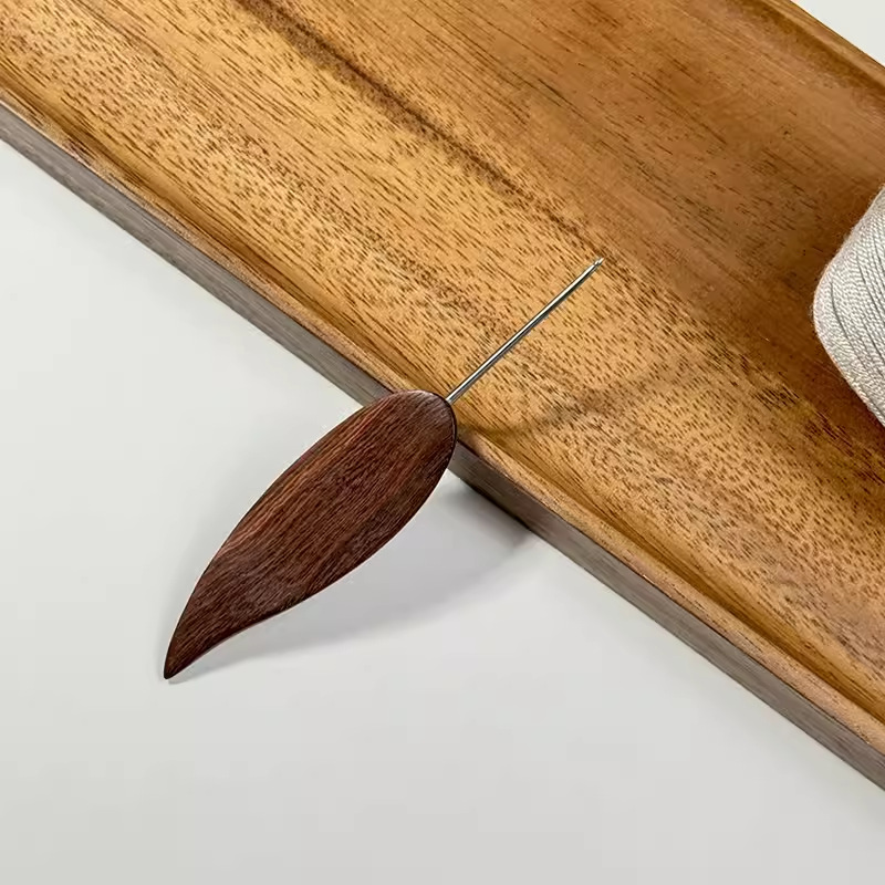 short leaf red sandalwood