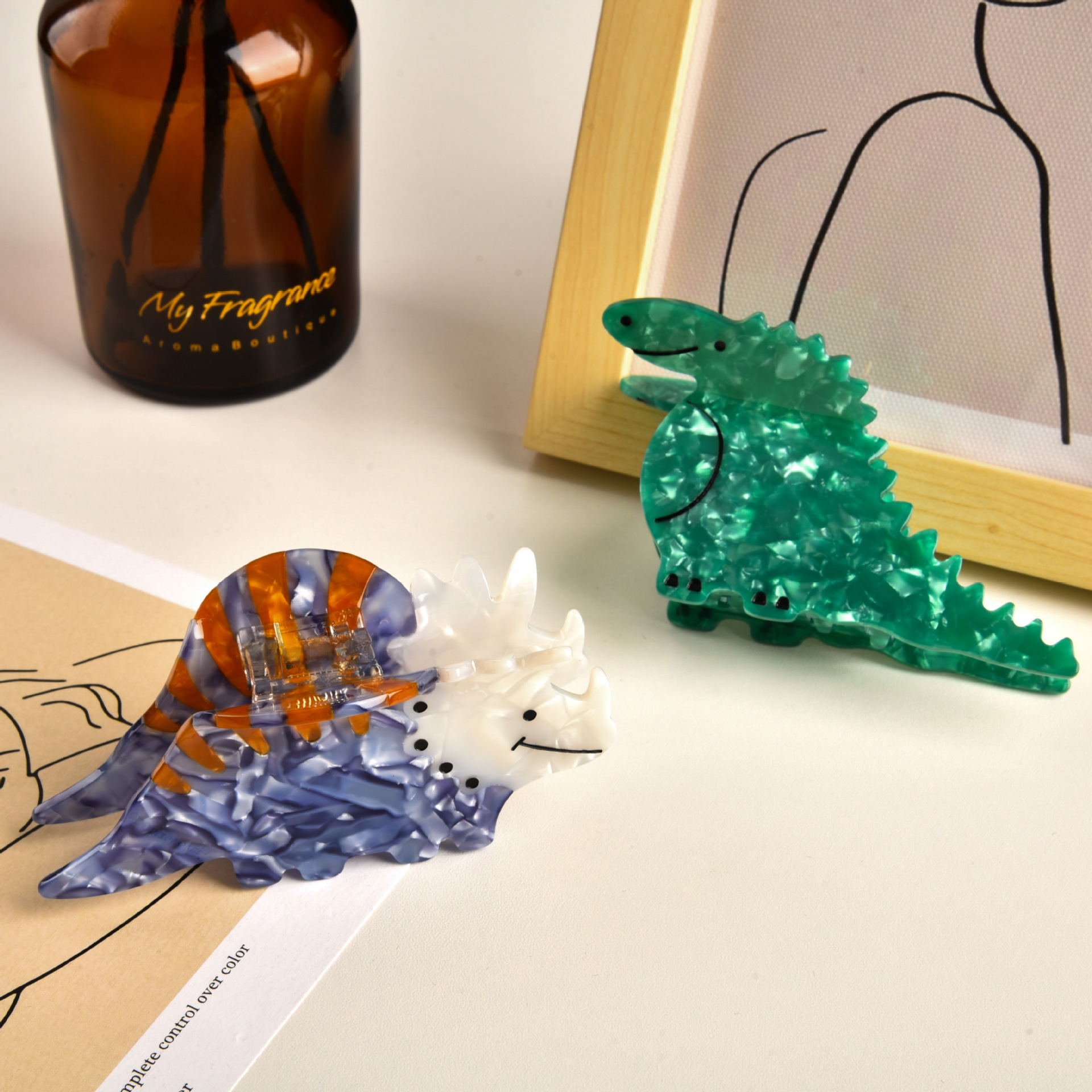 Accessori per capelli YHJ 2024 Nuovo fermaglio per capelli a forma di dinosauro con animali dei cartoni animati, in acetato, con arricciatura posteriore, con squalo_voghion.com