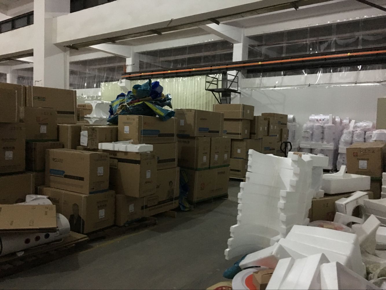 2982700000_733941176