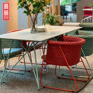 Outdoor Tables and Chairs, Leisure and Creative Rattan Chairs, Open-Air B&B Waterproof Villa Hotel Restaurant Outdoor Table and Chair Furniture Combination