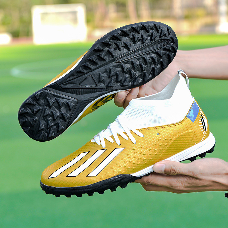 Золотой стиль ногтей