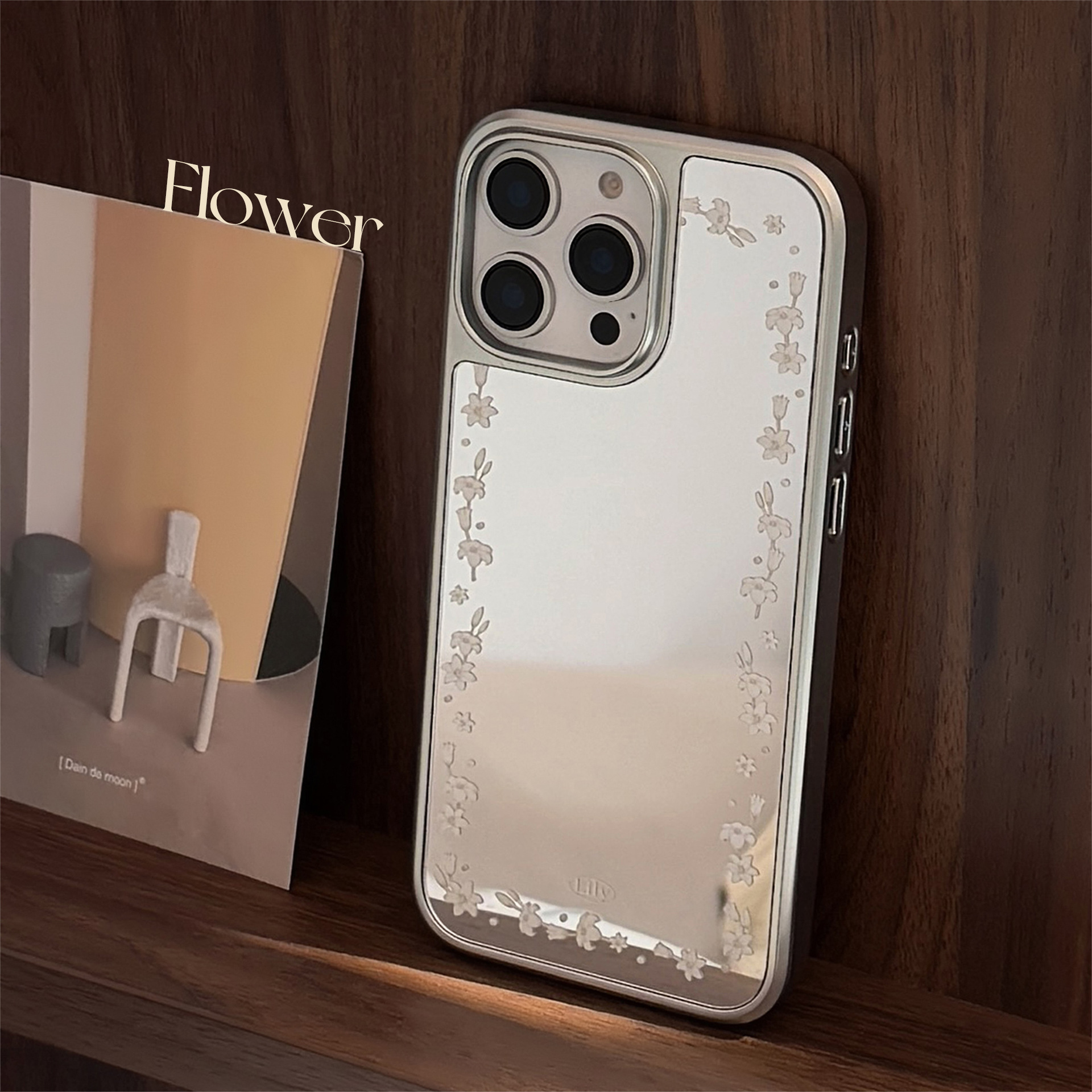 Borde plateado electrochapado adecuado para la funda del teléfono iPhone 16, 15 Pro Max, funda rígida con espejo y diseño artístico de flor de lirio para iPhone 17, 13