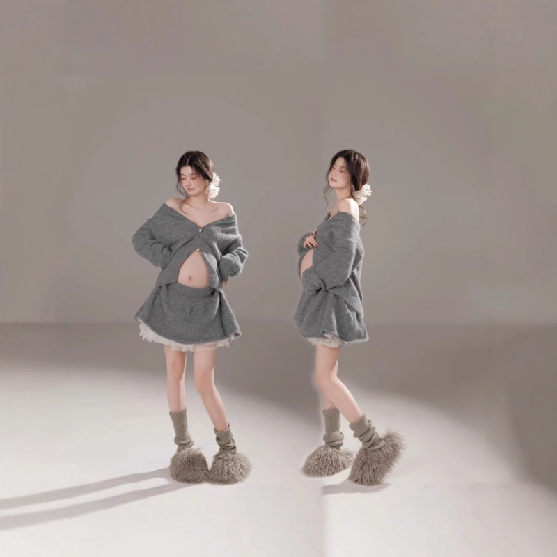 Photo Studio Autumn and Winter New Photo Studio Pregnant Women Photo Clothing Cute Little Fresh Lazy Korean Gray Sweater Suit
