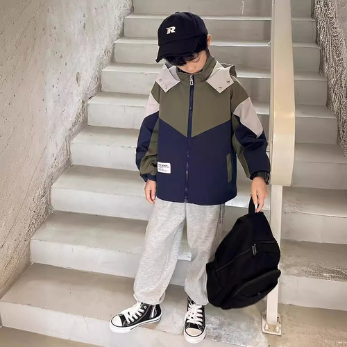 Boys Haimajia outdoor work clothes hooded three-proof jacket jacket 2024 spring and autumn new children's Korean style children's clothing