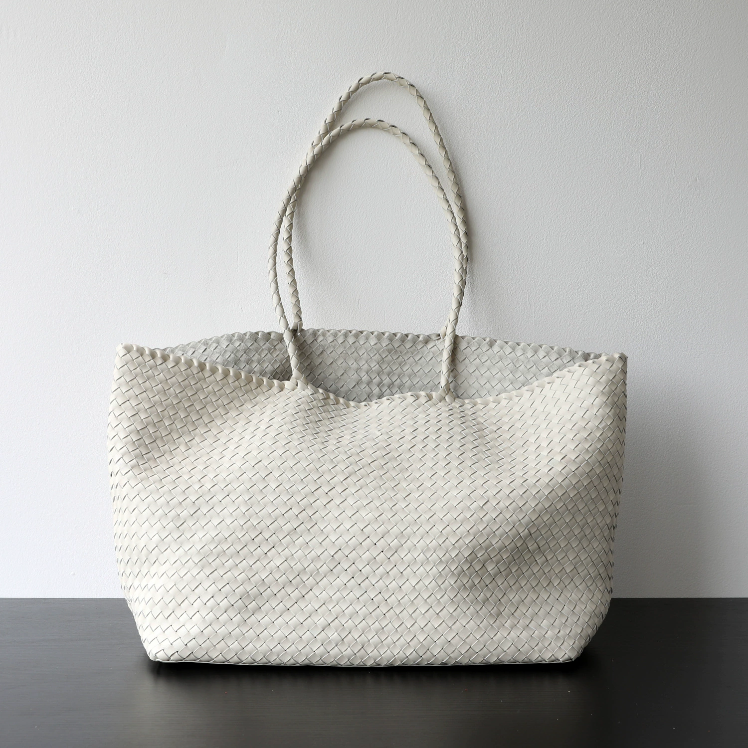 Retro capacious leather bag, high-quality style, genuine leather