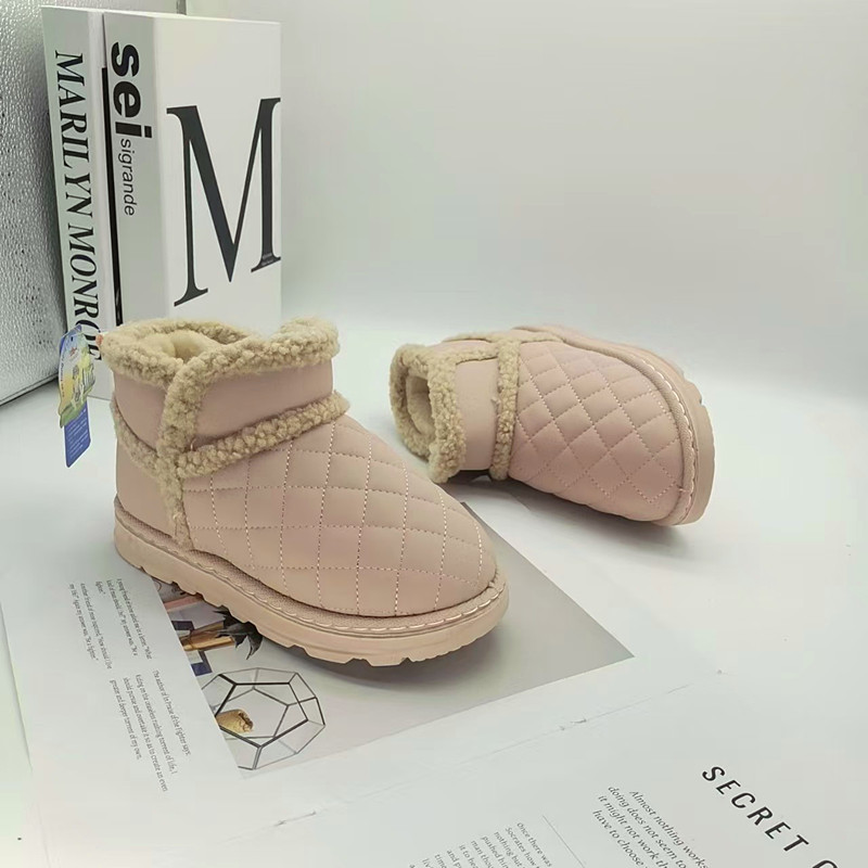 34-39 Tamaño de invierno de niños botas de nieve 2025 nuevas botas cortas para niños con botas de algodón gruesas para bebés calientes