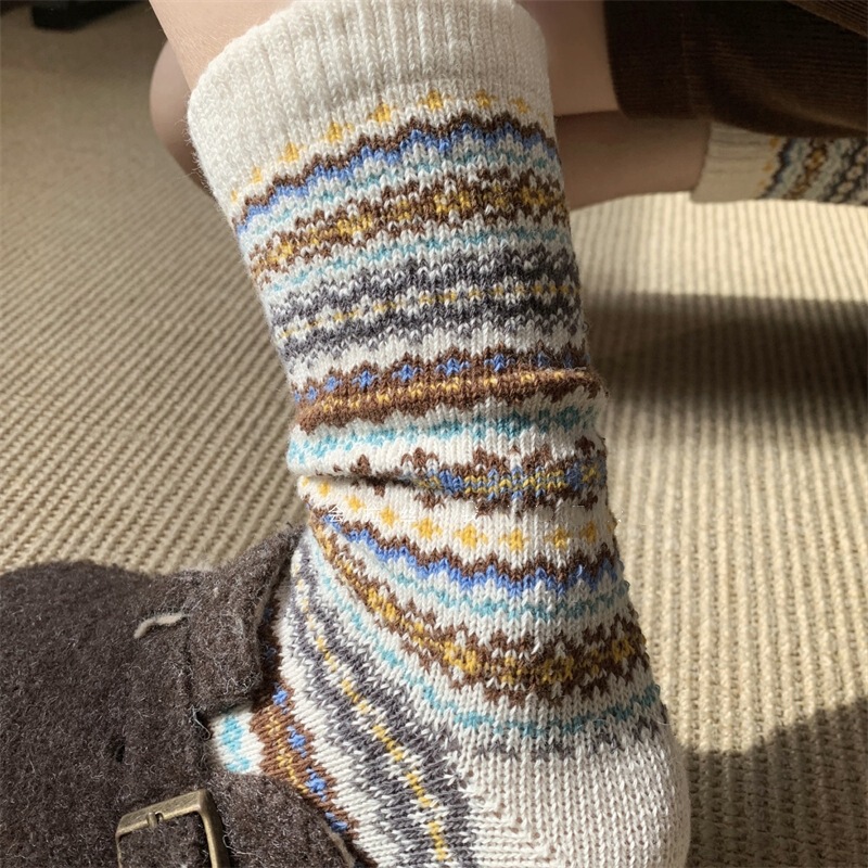 Nordic Retro High-End Artistic Fair Isle Ethnic Style Socks for Women, Color-Blocking Atmospheric Mid-Calf Socks, Warm Slouch Socks
