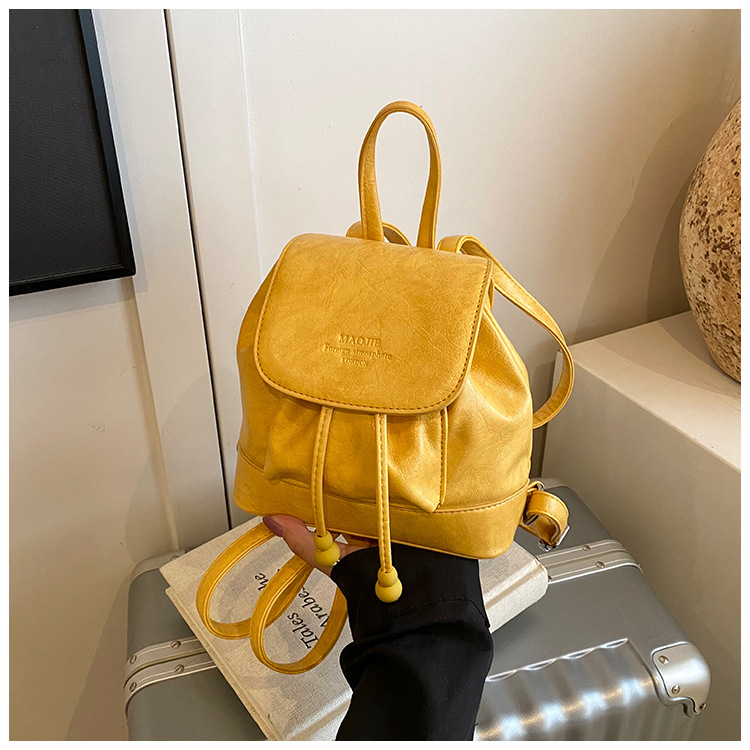 Simple, versatile and niche design women's backpack 2025 new trendy casual small backpack, fashionable travel small schoolbag undefined
